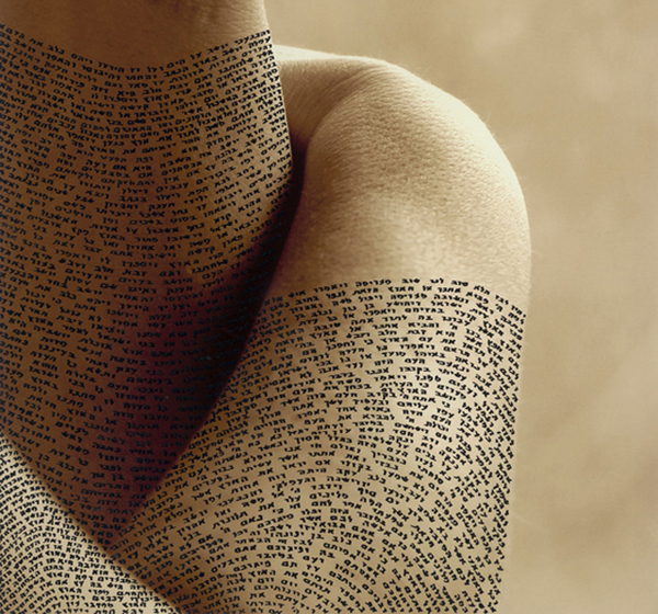 Artist Covers Human Body With Detailed Calligraphy calligraphy human body 6 Artist Covers Human Body With Detailed Calligraphy