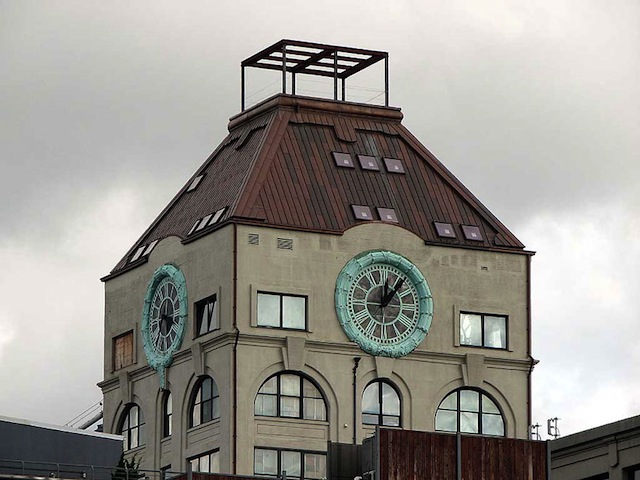 clock tower apartment nyc 01 Clock Tower Penthouse in Brooklyn / New York