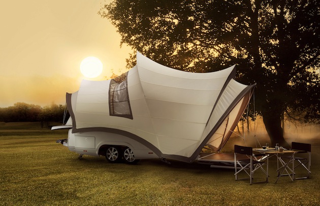 mobile 1 High End Opera Trailer Goes On The Road With You