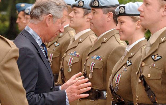 prince charles feels 20 Perfectly Timed Photos You Can’t Unsee