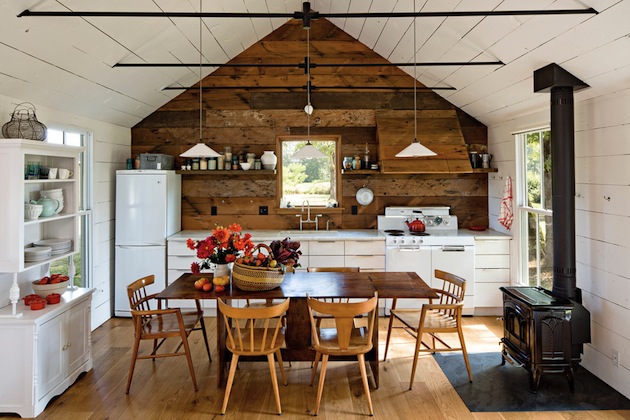 A Family of 4 Lives in this 540 Square Foot Oregon Residence A Family of 4 Lives in this 540 Square Foot Oregon Residence