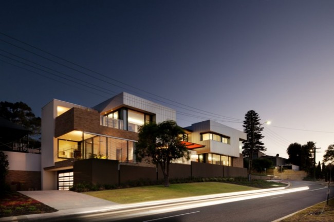 South Perth House by Matthews McDonald Architects sp 010413 01 940x626 650x432 South Perth House by Matthews McDonald Architects