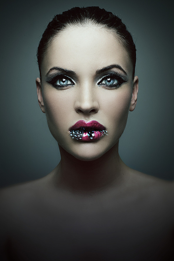 Kiss me Deadly by Milad Sahafzadeh 001 kiss deadly milad sahafzadeh Kiss me Deadly by Milad Sahafzadeh