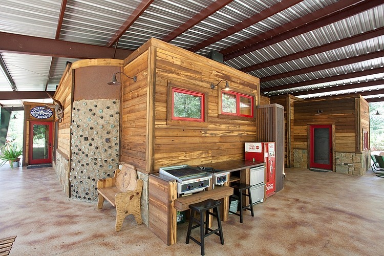 Modern Rustic Residence by Wright Built 001 modern rustic residence wrightbuilt Modern Rustic Residence by Wright Built
