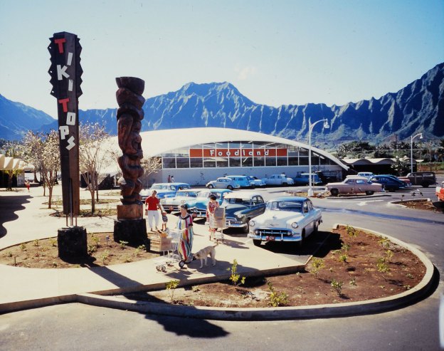 02 Foodland supermarket Hawaii 1959 Wonderful Color Photographs of Life in Hawaii in 1959