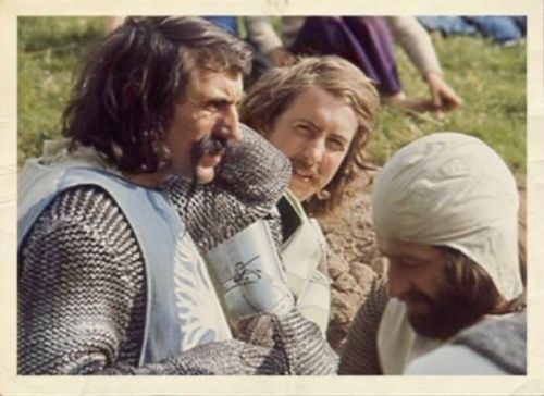 Behind the scenes of Monty Python’s Holy Grail Behind the scenes of Monty Python’s Holy Grail 8 Behind the scenes of Monty Python’s Holy Grail