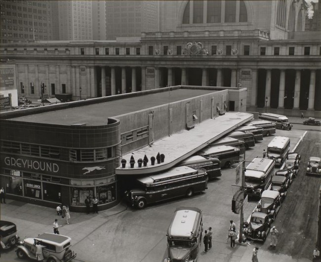 Black White Photos of Pennsylvania Station in The 1910s 20s 4 650x531 Black & White Photos of Pennsylvania Station in The 1910s 20s