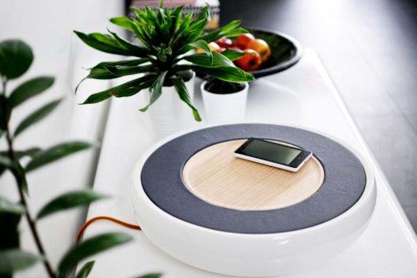 Ceramic Stereo smartphone audio controller by Victor Johansson Ceramic Stereo concept by Victor Johansson 5 Ceramic Stereo smartphone audio controller by Victor Johansson