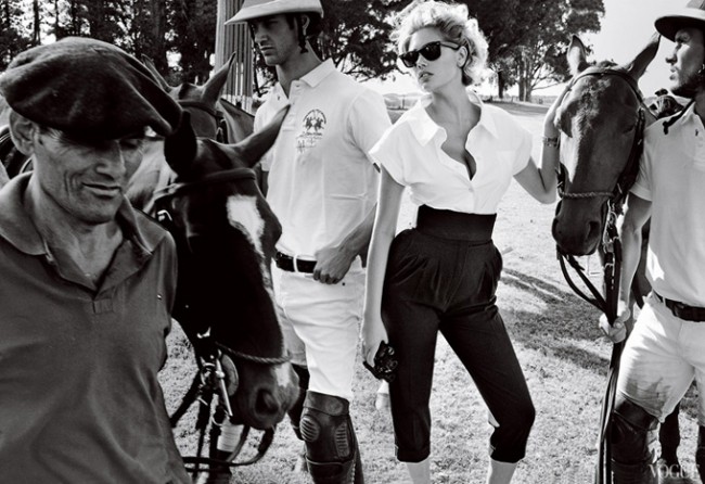 Kate Upton Vogue US Mario Testino 10 650x446 Kate Upton’s First Vogue US Cover