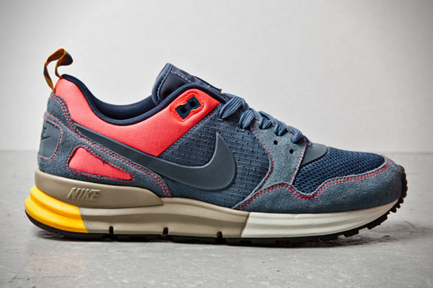 Peg Nike Unveils Lunar Pegasus 83 for Spring 2013