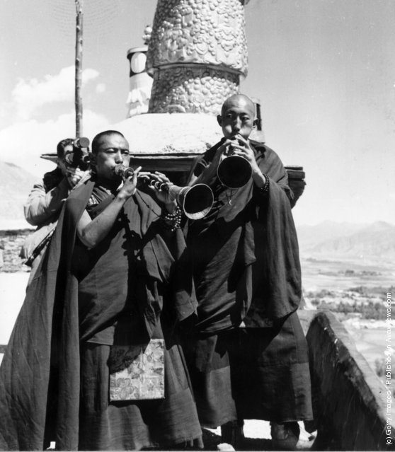 Old Photos of Tibetans Old Photos of Tibetans