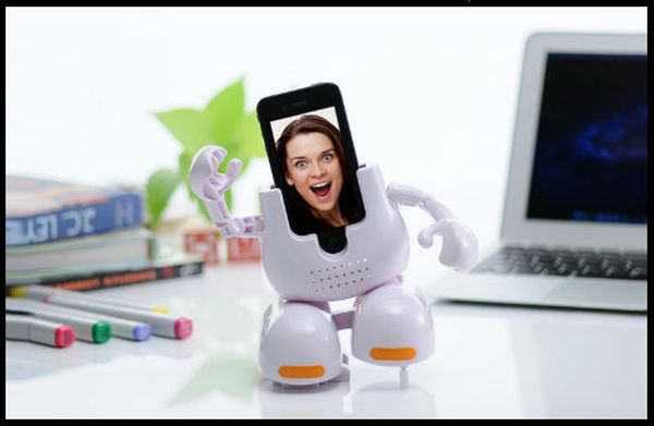 Humanoid iPhone 5 stand dances to your tunes Top1 Humanoid iPhone 5 stand dances to your tunes