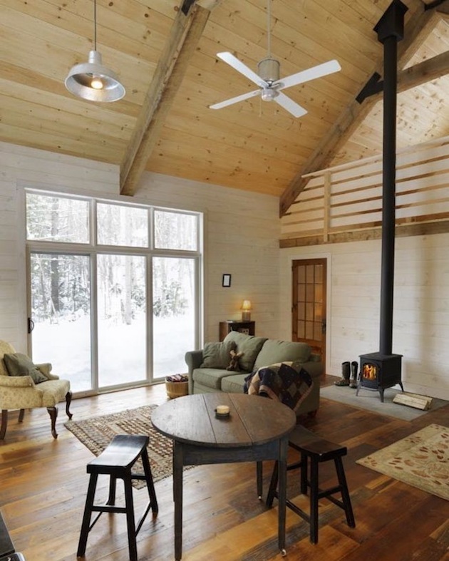 Sustainable Vermont Cabin Design with Salvaged Objects Sustainable Vermont Cabin Design with Salvaged Objects