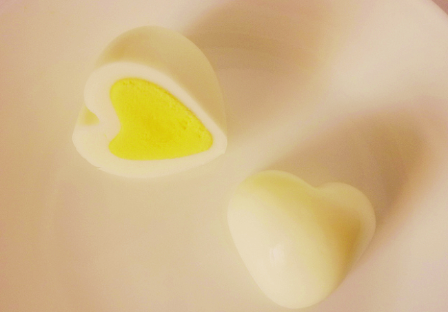 DIY Heart Shaped Egg for Mothers Day egg31 DIY Heart Shaped Egg for Mothers Day