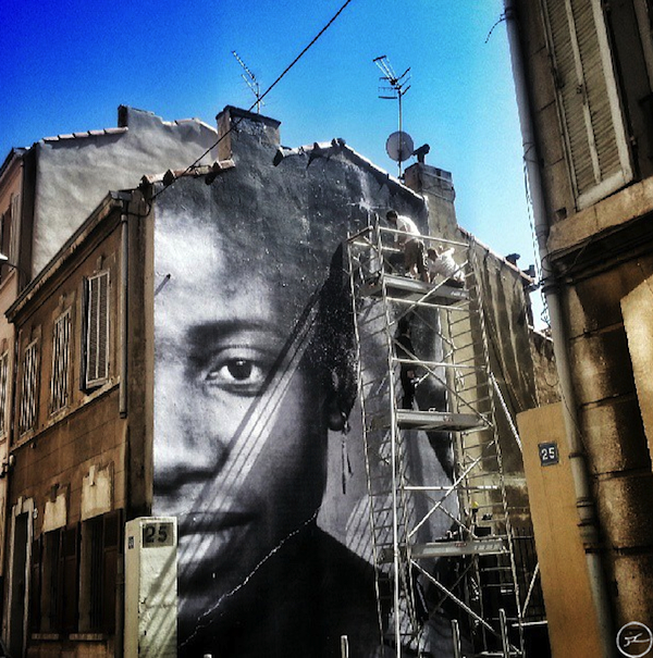jr unframed marseille 04 Streetart: JR’s “Unframed Project” in Marseille 