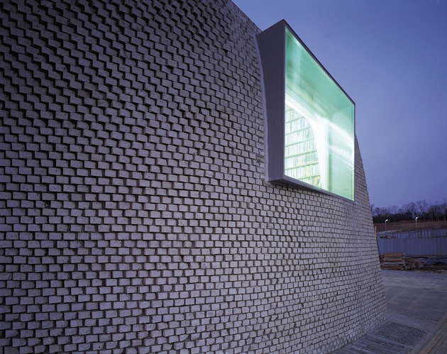 Pixel Home Built From 9,675 Concrete Bricks Pixel Home Built From 9,675 Concrete Bricks