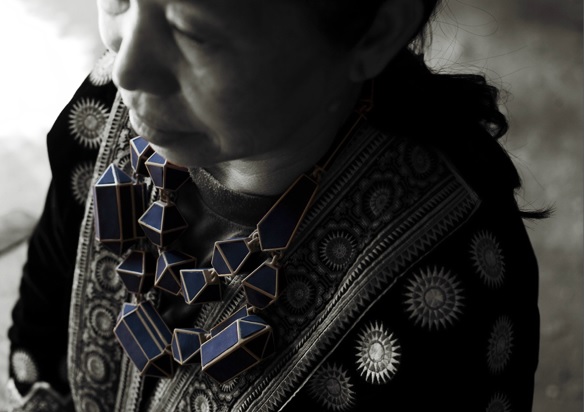 1142 Ek Thongprasert Ethnic Collection