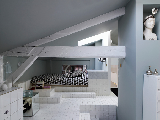 218 Ivan Mipleras surreal Parisian loft