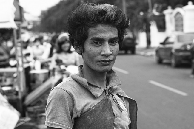 322 650x433 South East Asia Portraits by Radiopinkfloyd (Cambodia)