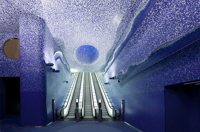 432 Toledo Metro Station by Oscar Tusquets Blanca