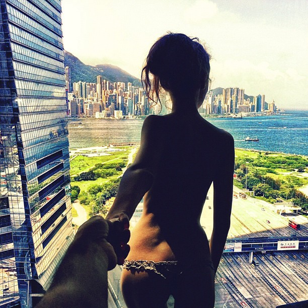 Unique Photographic Journey of a Gorgeous Couple Photographic Journey Man Follows Girlfriend All Around The World 19 @ GenCept Unique Photographic Journey of a Gorgeous Couple