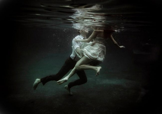 Underwater Love Story 7 650x461 Underwater Love  