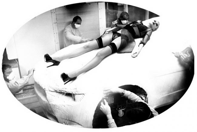 Wayne Maser3 650x435 Black and White Fashion Photography by Wayne Maser