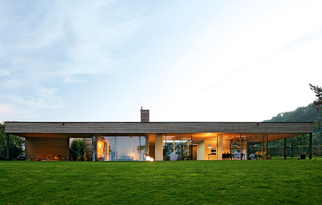 Fantastic Bungalow made from Wood and Glass Wohn DesignTrend Bungalow aus Holz und Glas von Zech Architektur 01 Fantastic Bungalow made from Wood and Glass