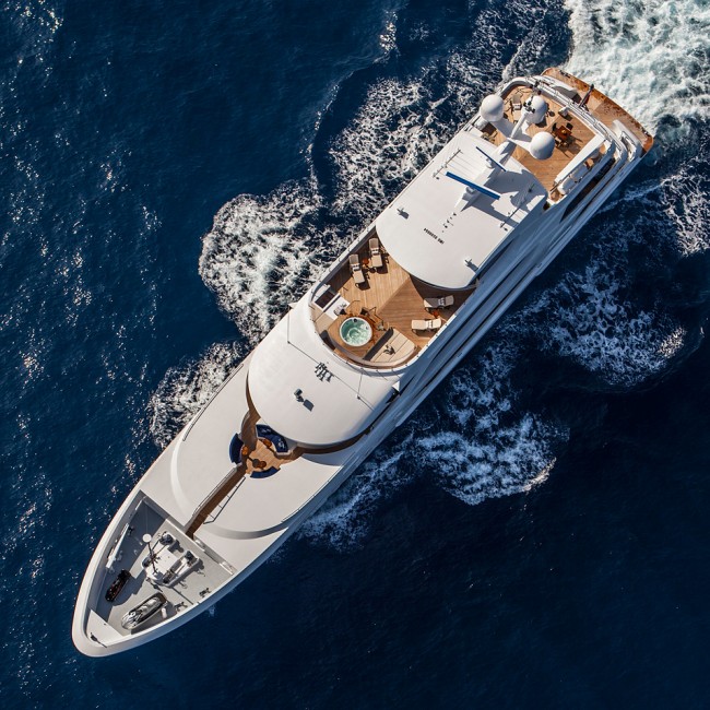 trinity yachts lady linda 021 650x650 Luxury Private Yacht Lady Linda