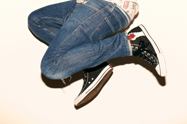 tumblr mi82dpHtGQ1r4mdlpo2 1280 650x433 Chucks in the Air