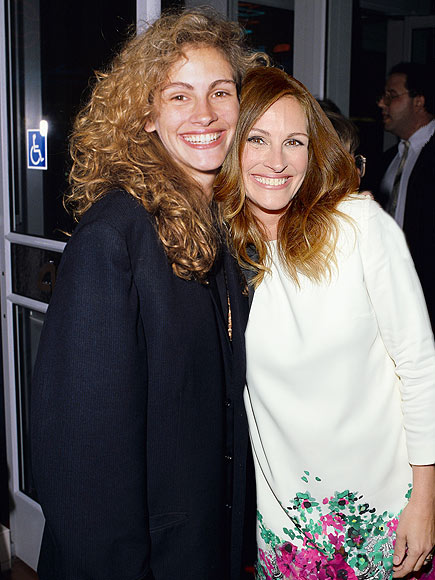julia roberts 435x580 Photoshopped images of Oscar nominees posing with their younger
