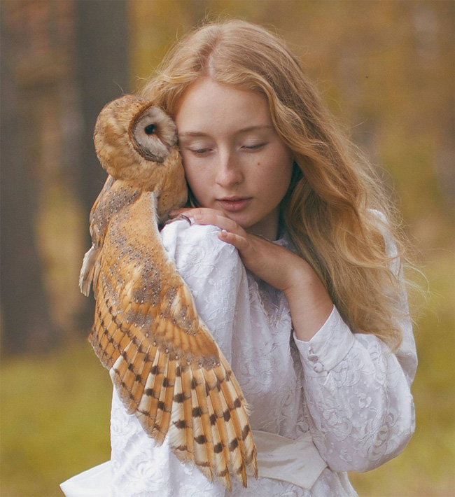 75 Russian Photographer Takes Images With Real Animals