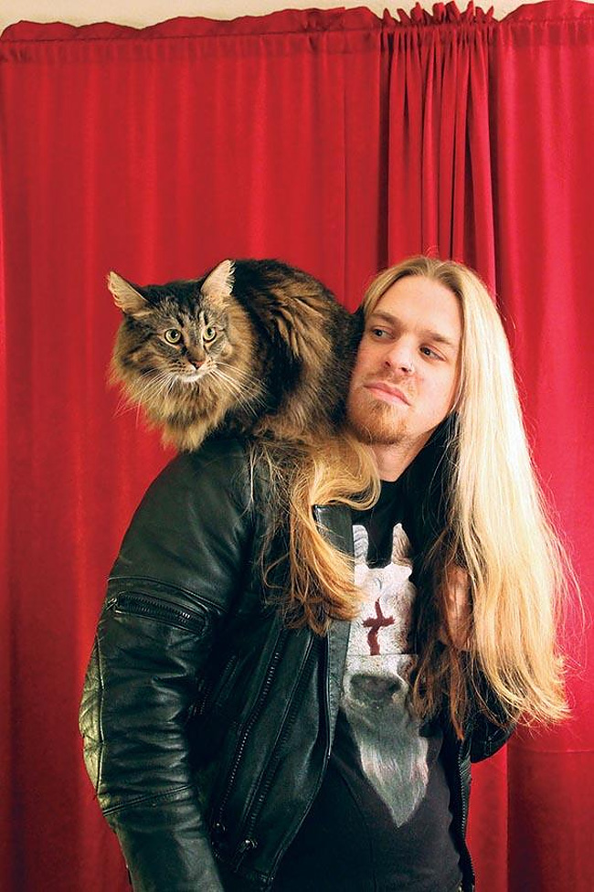 94 Metal Cats: Hardcore Metal Musicians Pose With Their Cats