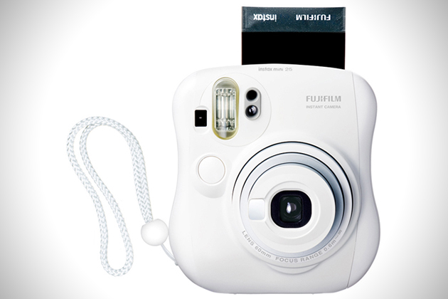 insta 5 The Best Instant Film Cameras on the Market