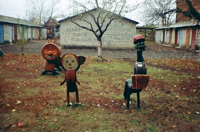 289 Nightmare Playgrounds: The Worst and Scariest Playgrounds of All Time, Part 1