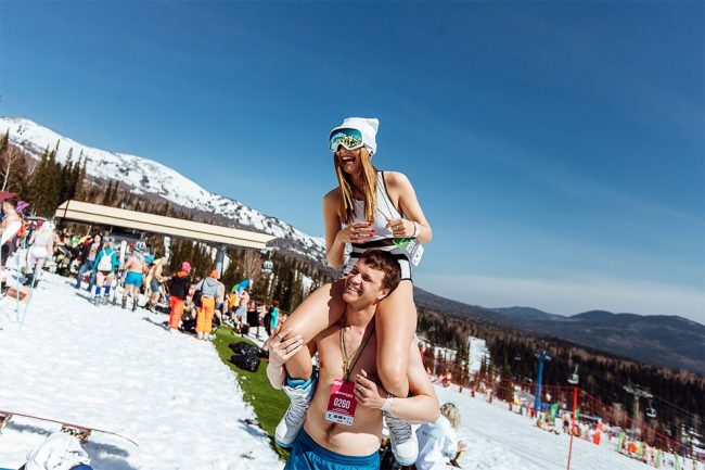 Grelkafest The Annual Bikini Ski Day In Siberia Design You