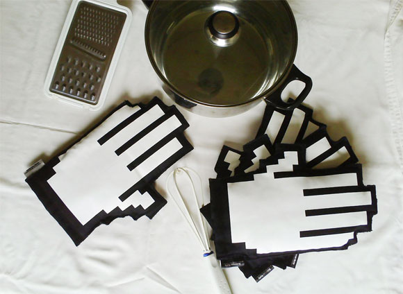 clickkitchen pic on Design You Trust clickkitchen Gloves : Clicking Kitchen Grip