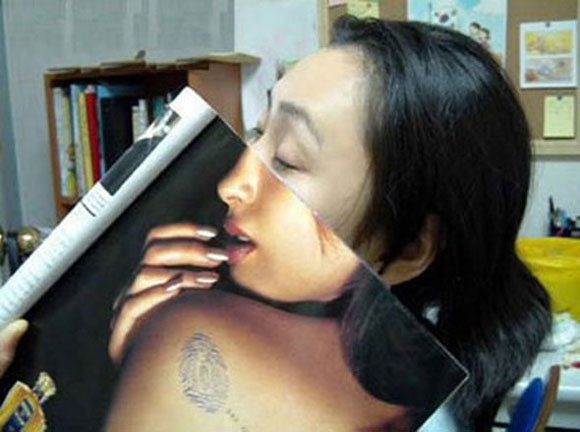 magazine tricks pic on Design You Trust magazine tricks Photography with Books and Magazines