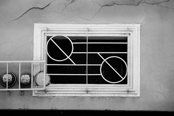 ventnas12 pic on Design You Trust ventnas12 Window Bars