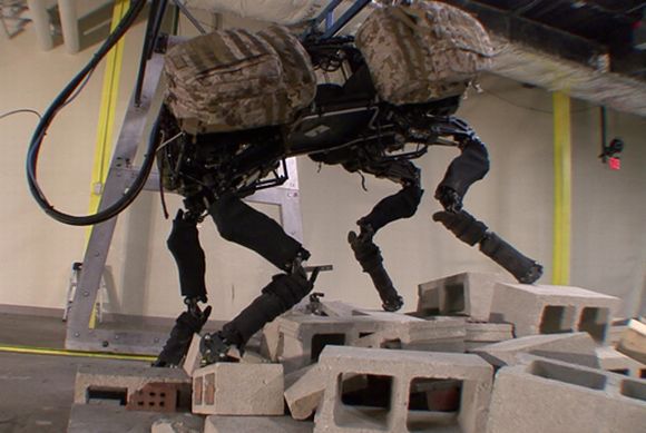 BigDog ClimbRubble ROBOTS REPLACE ANIMALS