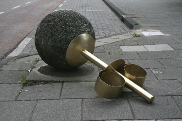 LiesbethBussche pic on Design You Trust LiesbethBussche Urban Street Art: Jewelery for Giants (12 pics)