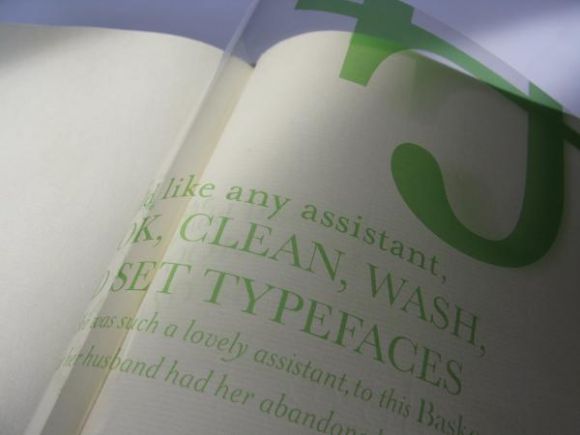 MrsEaves5600x450 Mrs Eaves: Type Specimen Book
