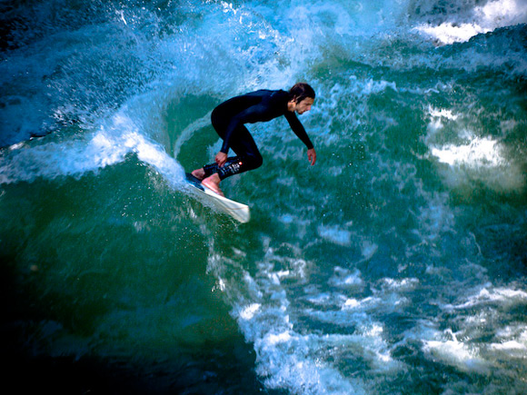  3 saltwater   Riversurfing (Munich Eisbach)