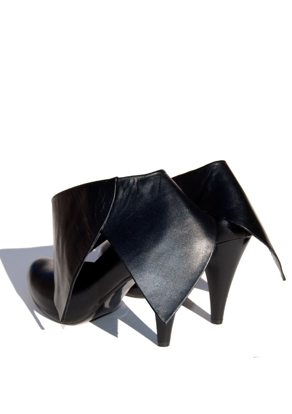 ab4ptaw pic on Design You Trust ab4ptaw The Deconstruction of Ahmet Baytar’s Autumn \ Winter 2009 2010 Collection