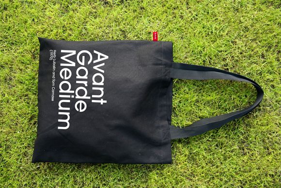 bag avantgarde 01 pic on Design You Trust bag avantgarde 01 The quick brown fox jumps over a lazy dog (vol.2)