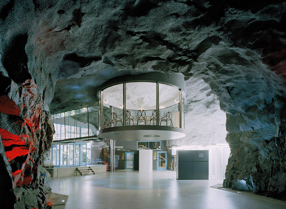 dytwhitemountain 1 10 Amazing Offices from Around The World