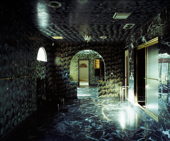 mike tyson mansion 08 pic on Design You Trust mike tyson mansion 08 Mike Tyson and his abandoned mansion