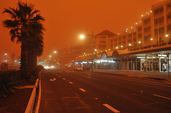 sydneyduststorm2009 dyt3 The 2009 Sydney Dust Storm: The City Painted Orange