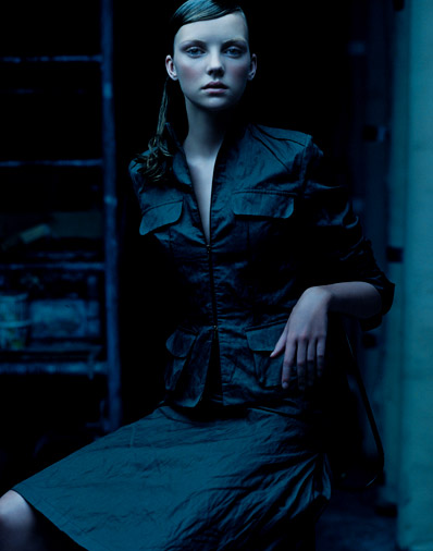 1159866L Photography by Chris Nicholls