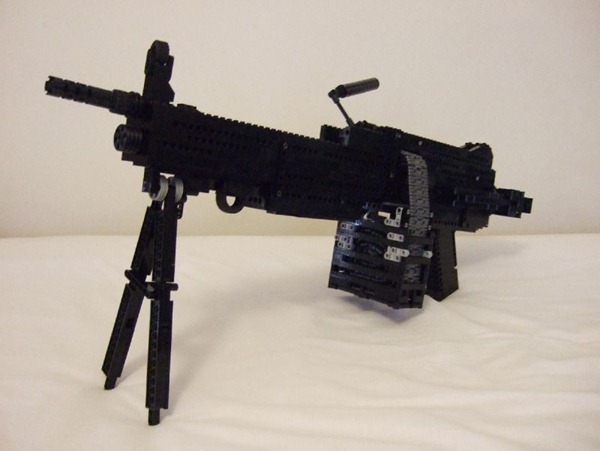 1 207 pic on Design You Trust 1 207 Amazing LEGO Weapons Collection